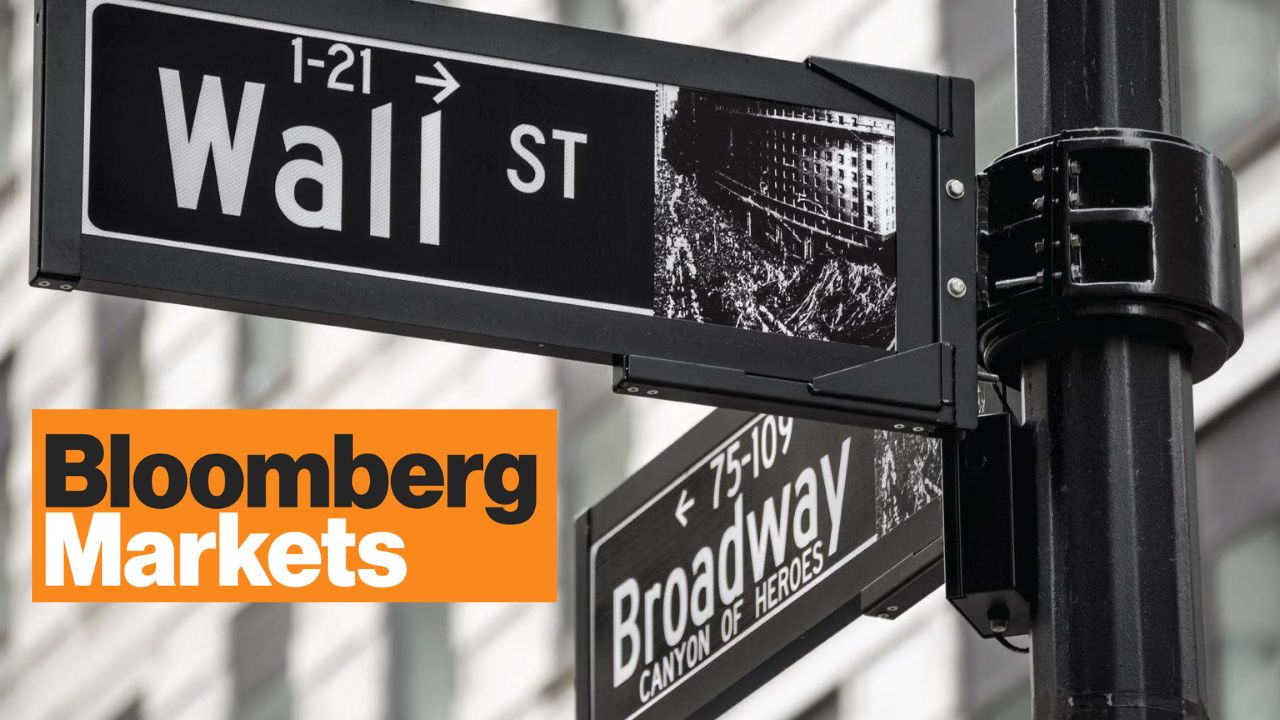 Grandmaster-OBI MEM Discord alerts compared to WallStreetBets after major 2026 small-cap stock gains
