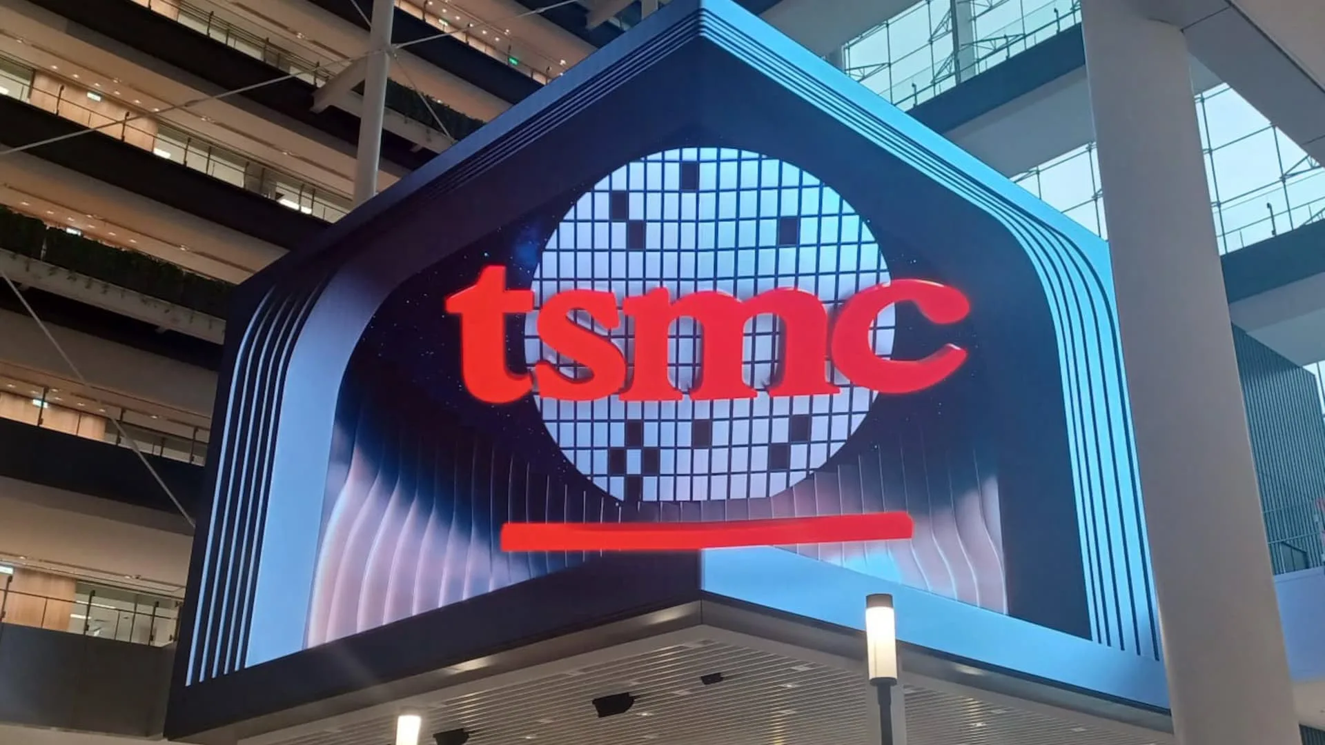 TSMC Q2 Profit Surges 23.4% as AI Chip Demand Drives Record Revenue (TSM)