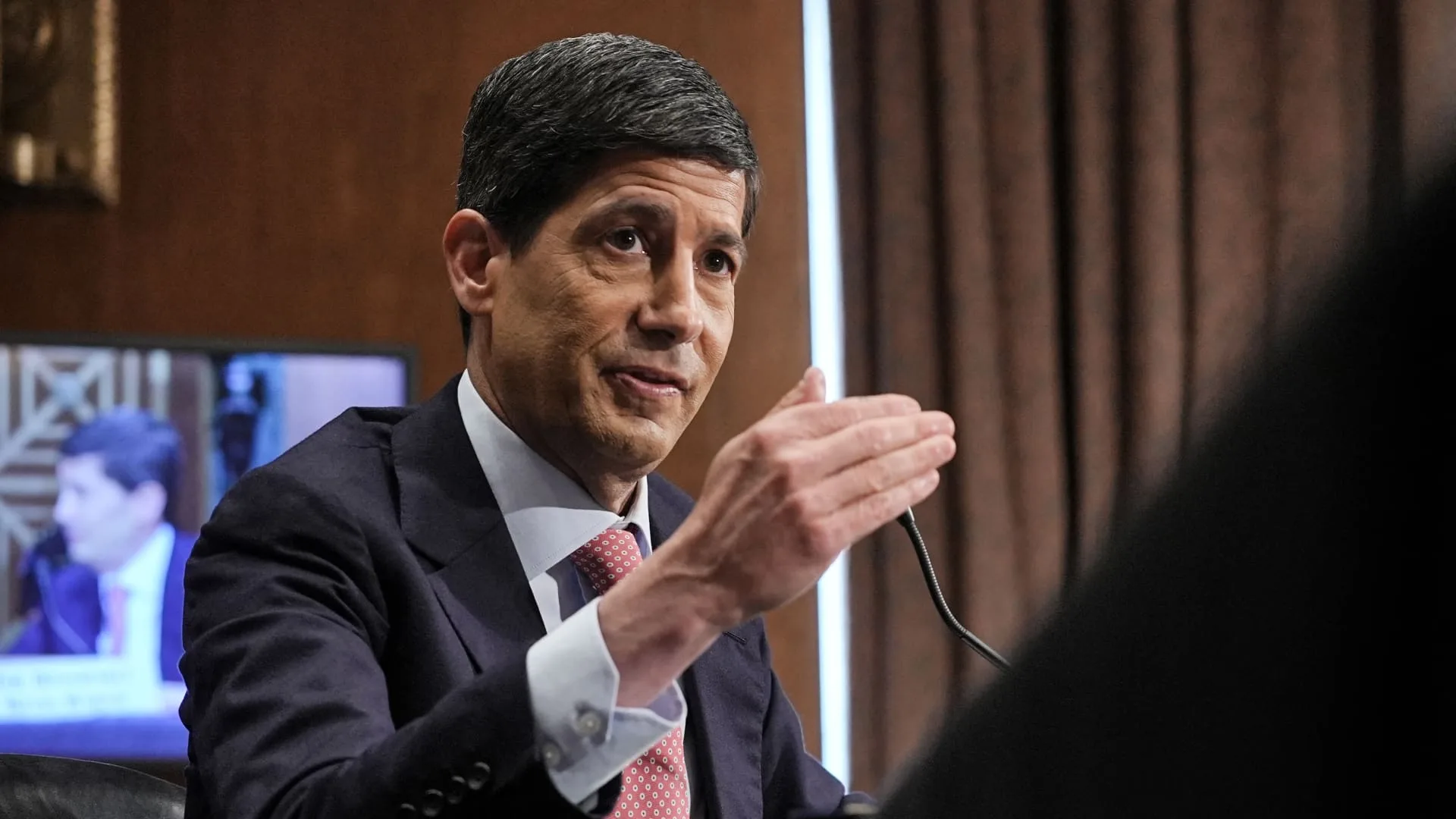 Fed Chair Kevin Warsh Says He Meets Often with Trump Team, Defends Fed Independence