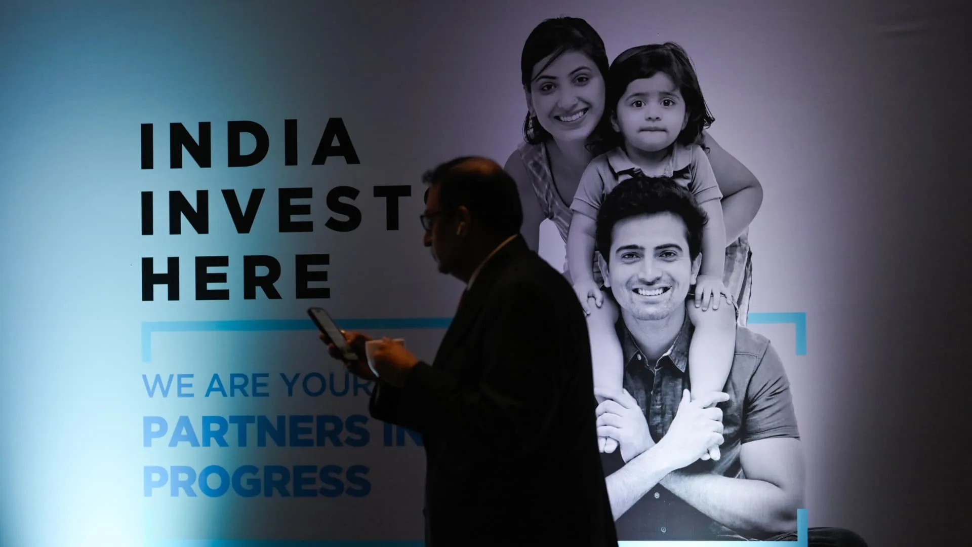 Foreign Investors Shift to Indian Bonds Ahead of Bloomberg Index Inclusion